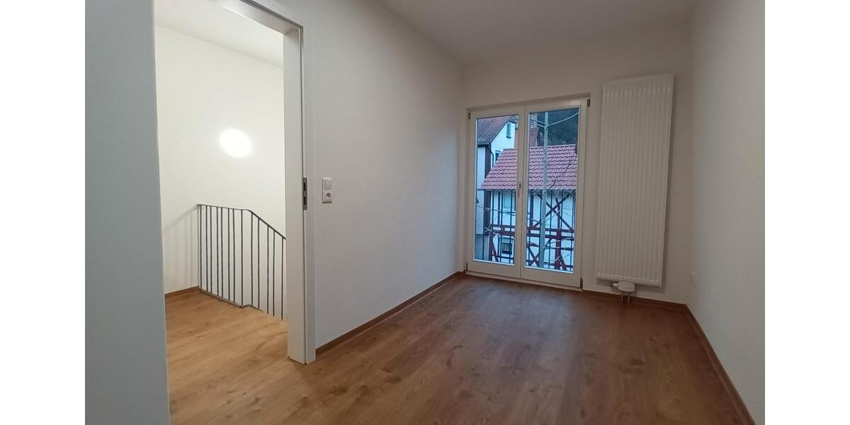 Einfamilienhaus Miltenberg - 4 Zimmer, 80 m&sup2;, 945&euro; | Angebot:26222981