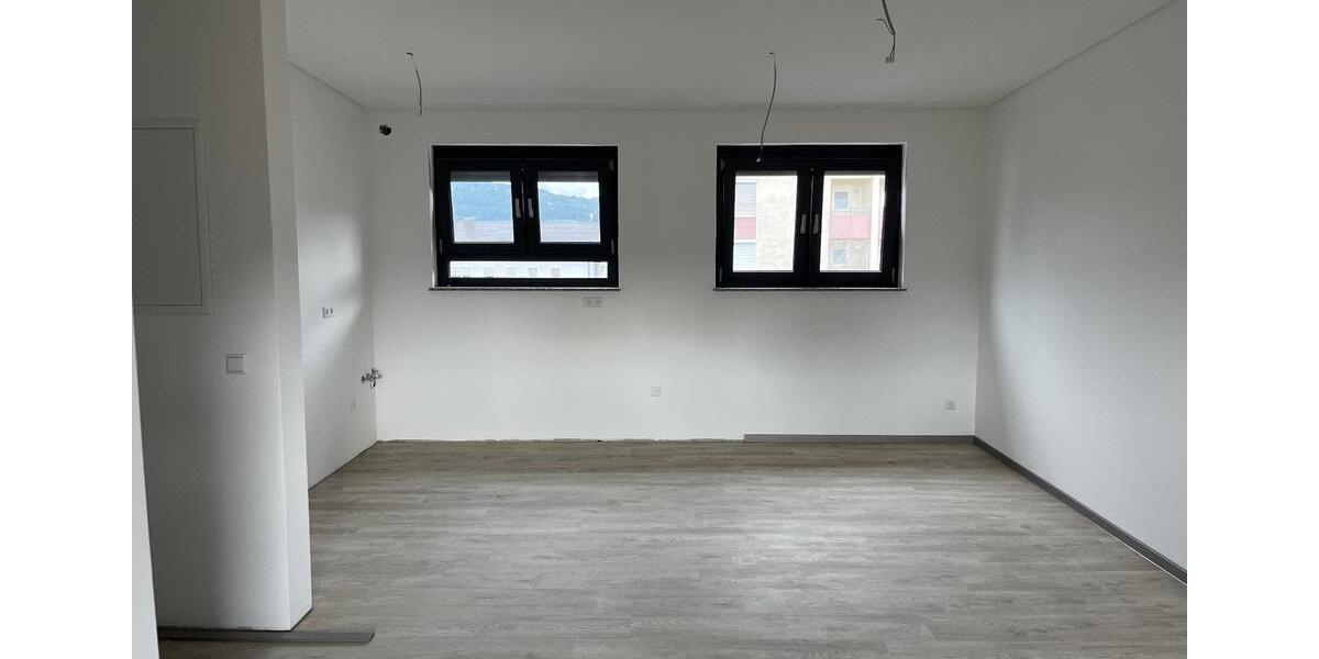 Dachgeschoßwohnung Albstadt - 3 Zimmer, 66 m&sup2;, 760&euro; | Angebot:25221156