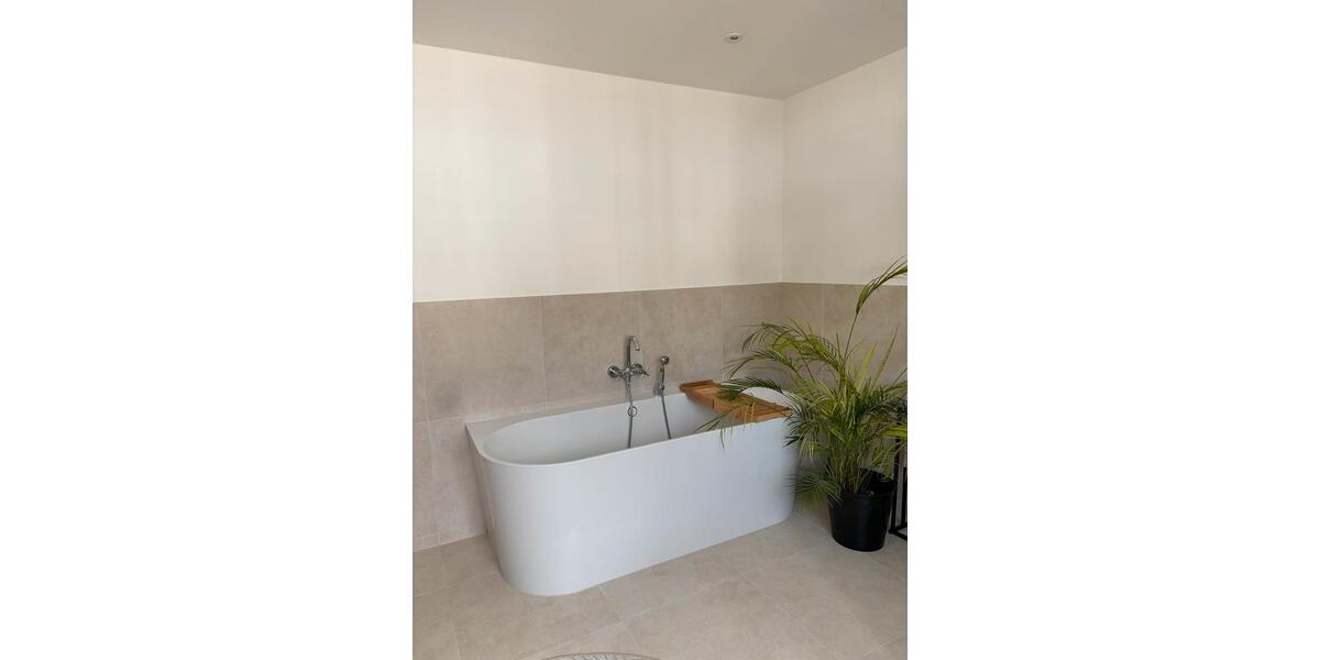 Etagenwohnung Bruckberg - 2.5 Zimmer, 82 m&sup2;, 1.050&euro; | Angebot:26256518