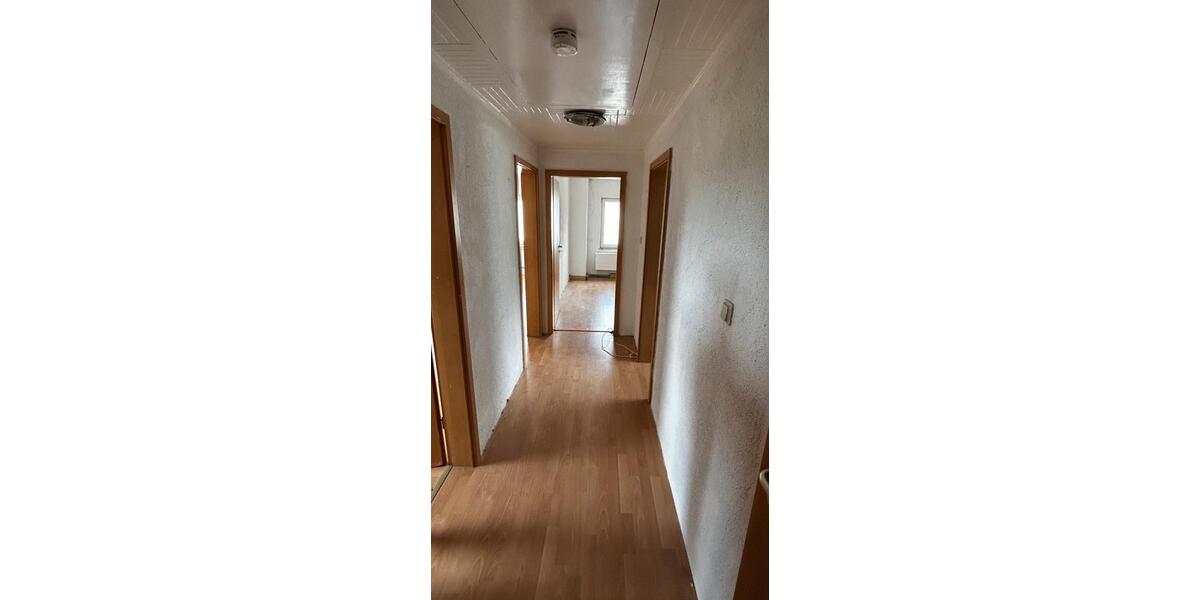 Dachgeschoßwohnung Nümbrecht - 3 Zimmer, 52 m&sup2;, 420&euro; | Angebot:26614594