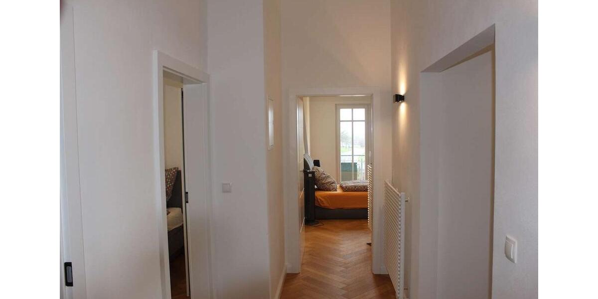 Dachgeschoßwohnung Deidesheim - 3 Zimmer, 100 m&sup2;, 1.380&euro; | Angebot:26489482