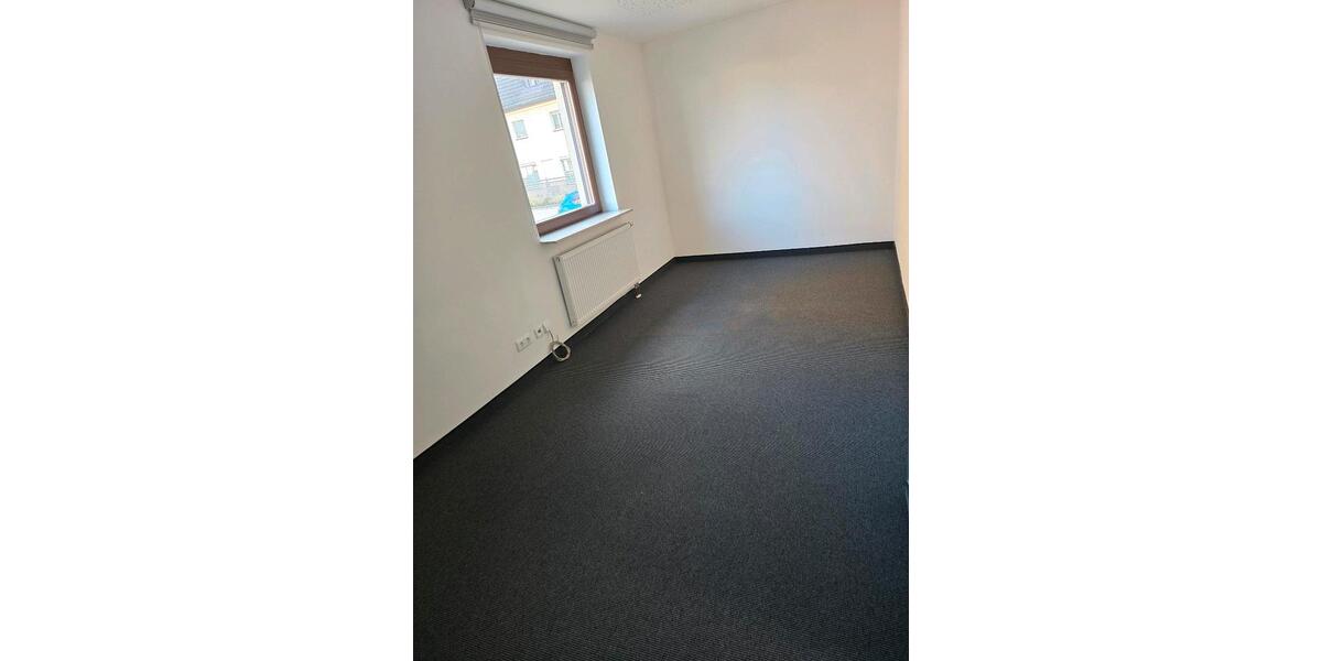 Gewerbeobjekt Schwaig Bei Nürnberg - 1.500&euro; | Angebot:24664953