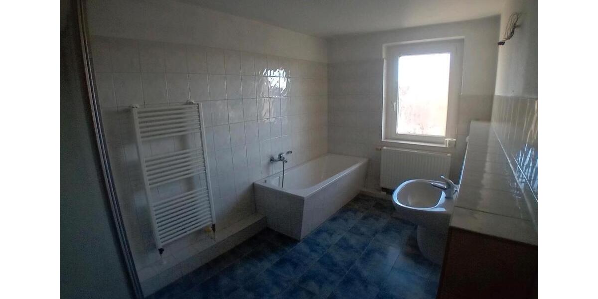 Etagenwohnung Bördeland - 3 Zimmer, 79 m&sup2;, 450&euro; | Angebot:24840237