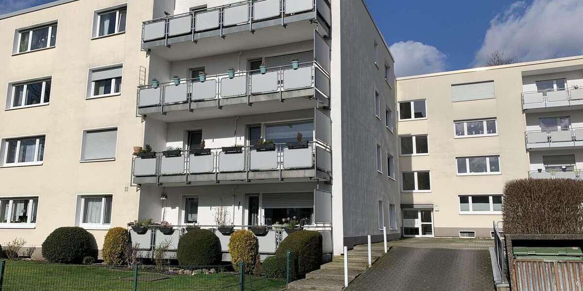 Etagenwohnung Bochum Hiltrop - 3.5 Zimmer, 81 m&sup2;, 775&euro; | Angebot:27310353