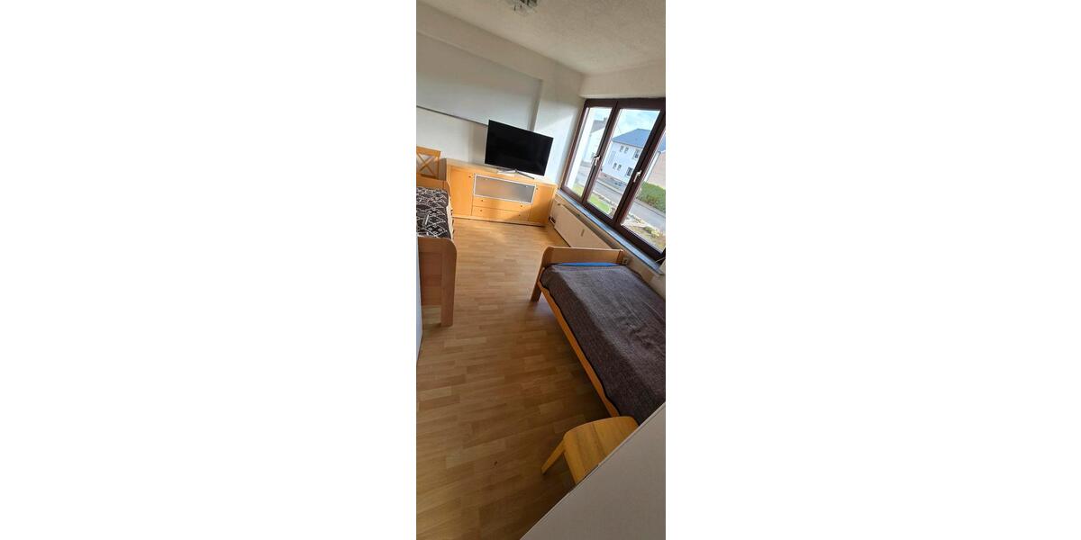 Erdgeschoßwohnung Preußisch Oldendorf - 9 Zimmer, 190 m&sup2;, 15&euro; | Angebot:25641521