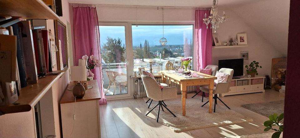 Dachgeschoßwohnung Hofheim am Taunus - 2 Zimmer, 50 m&sup2;, 1.050&euro; | Angebot:25905297