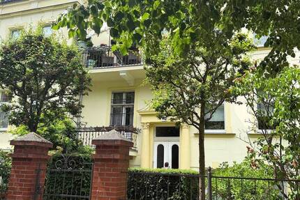 Wohnung Berlin Lichterfelde - 2 Zimmer, 105 m&sup2;, 1.255&euro; | Angebot:26768208