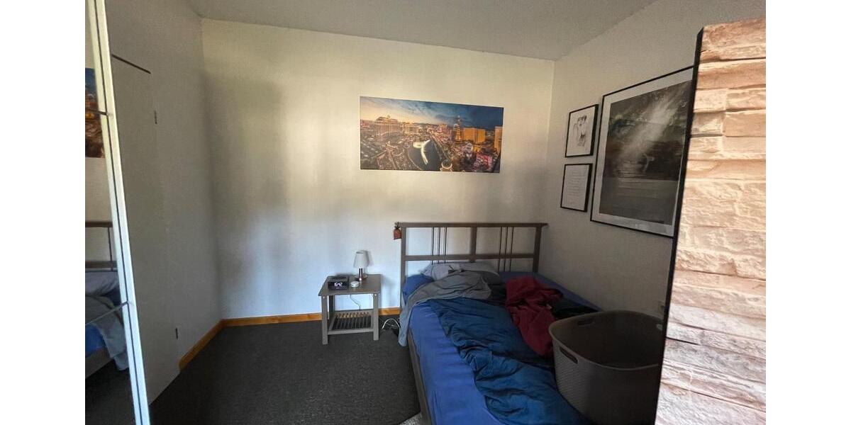 2-Zimmer-Whg. mit Loggia in Hameln, OT Klein Berkel, inkl. Garage 2 zimmer