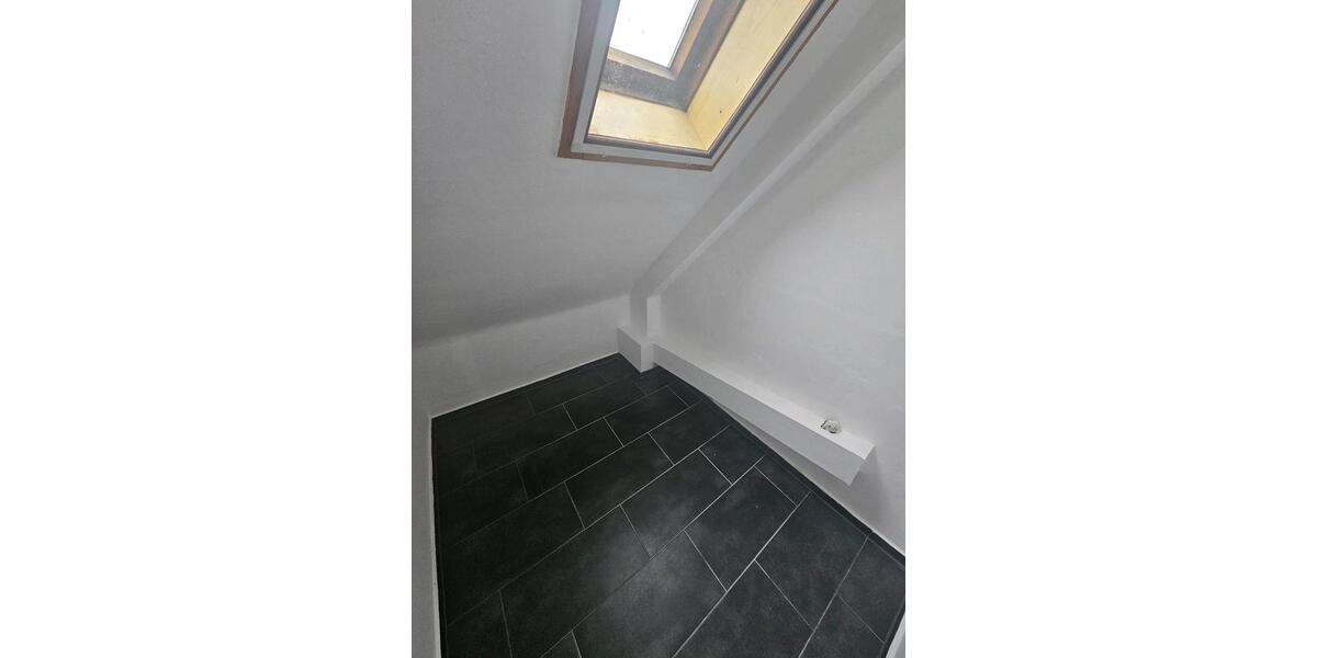 Etagenwohnung Schwülper - 4 Zimmer, 98 m&sup2;, 900&euro; | Angebot:25909236