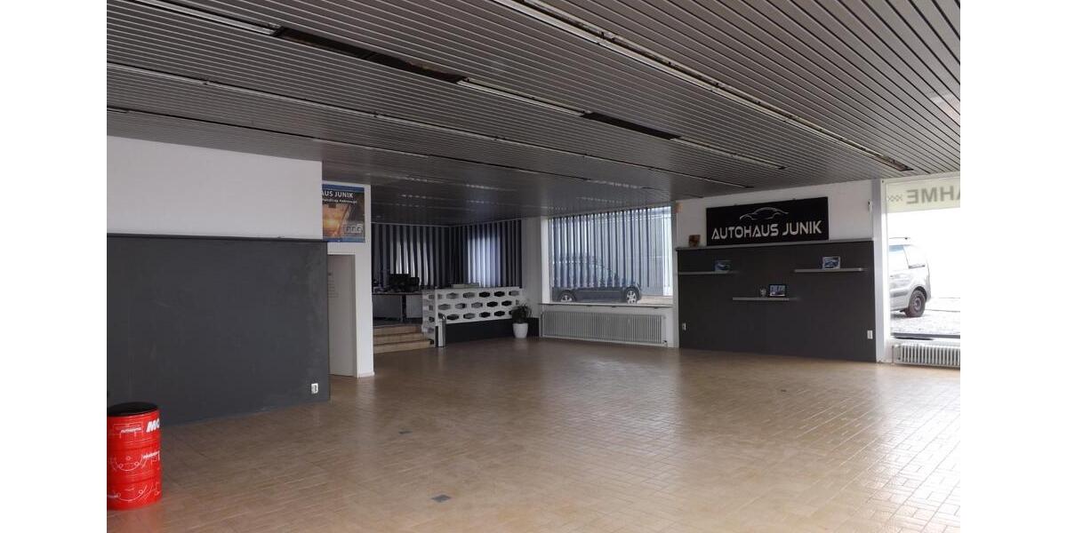 Autohaus,Autovermietung,Gewerbeimmobilie m. Werkstatt,Halle,Außengelände in SZ-Bad zimmer