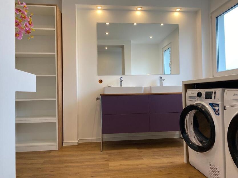 Schönes WG-Zimmer in möblierter LoftWohnung. Zentrale Lage & fußläufig zur Uni Wuppertal.