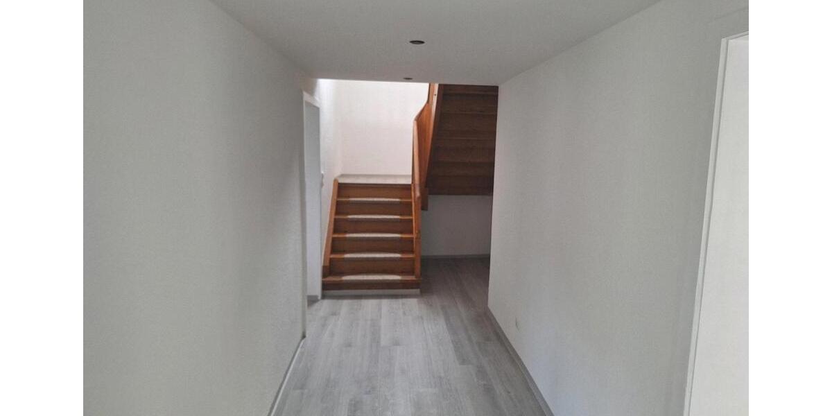 Einfamilienhaus Rammelsbach - 6 Zimmer, 155 m&sup2;, 1.200&euro; | Angebot:24606346