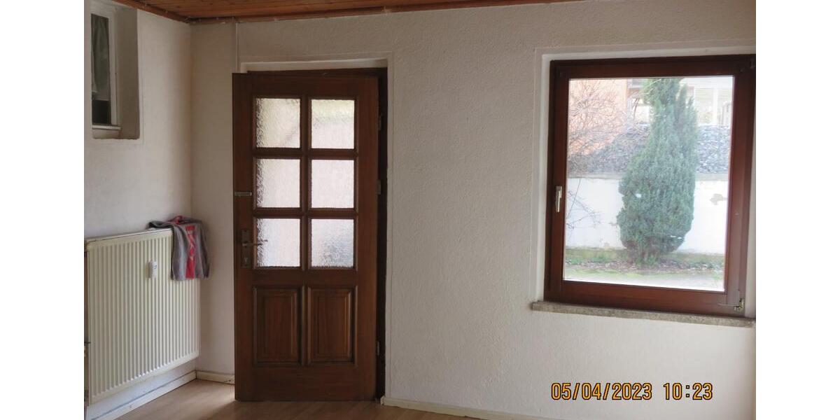 Erdgeschoßwohnung Buttstädt - 3 Zimmer, 90 m&sup2;, 550&euro; | Angebot:24876845