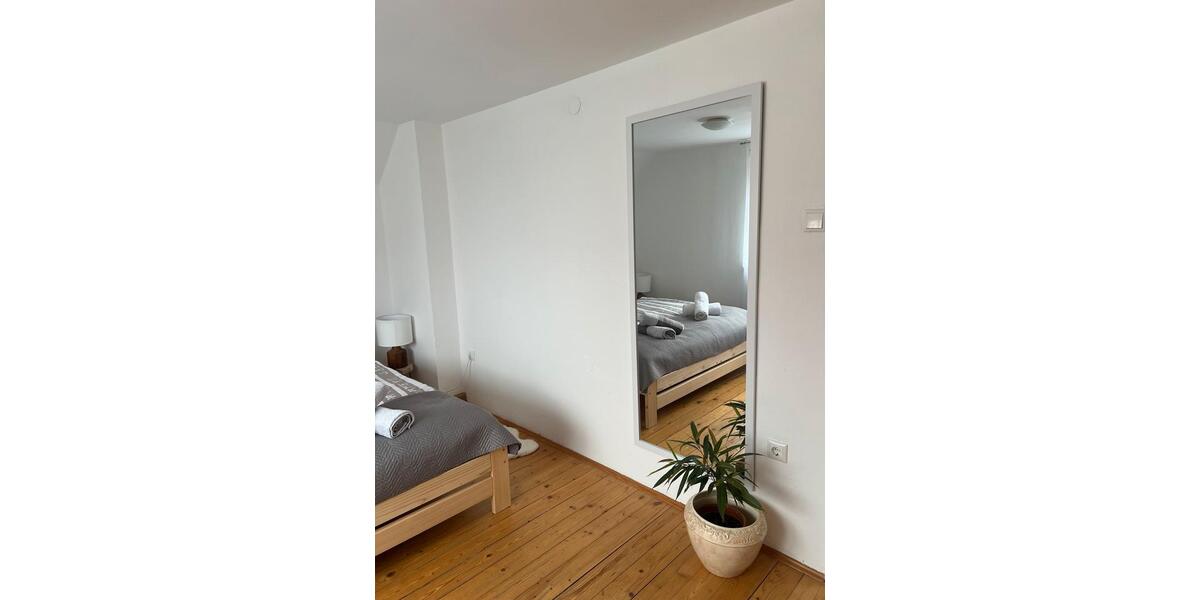 Dachgeschoßwohnung Tegernheim - 2 Zimmer, 50 m&sup2;, 995&euro; | Angebot:26251062
