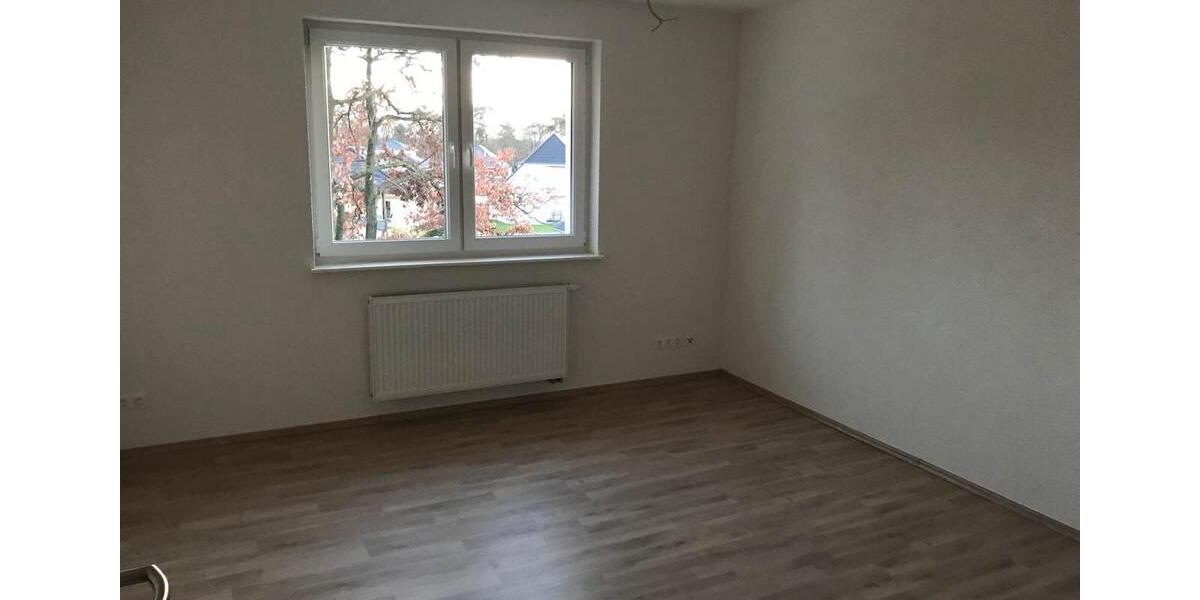 Etagenwohnung Nauen - 3 Zimmer, 77 m&sup2;, 850&euro; | Angebot:26646408