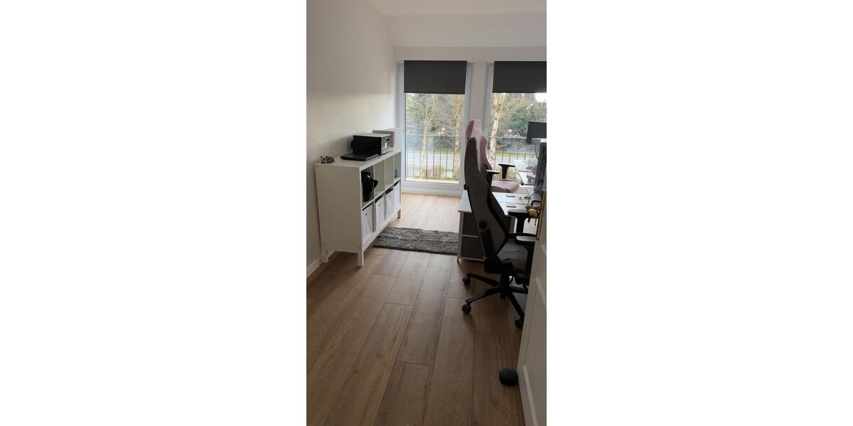 Etagenwohnung Wiefelstede - 3 Zimmer, 83 m&sup2;, 990&euro; | Angebot:24200876