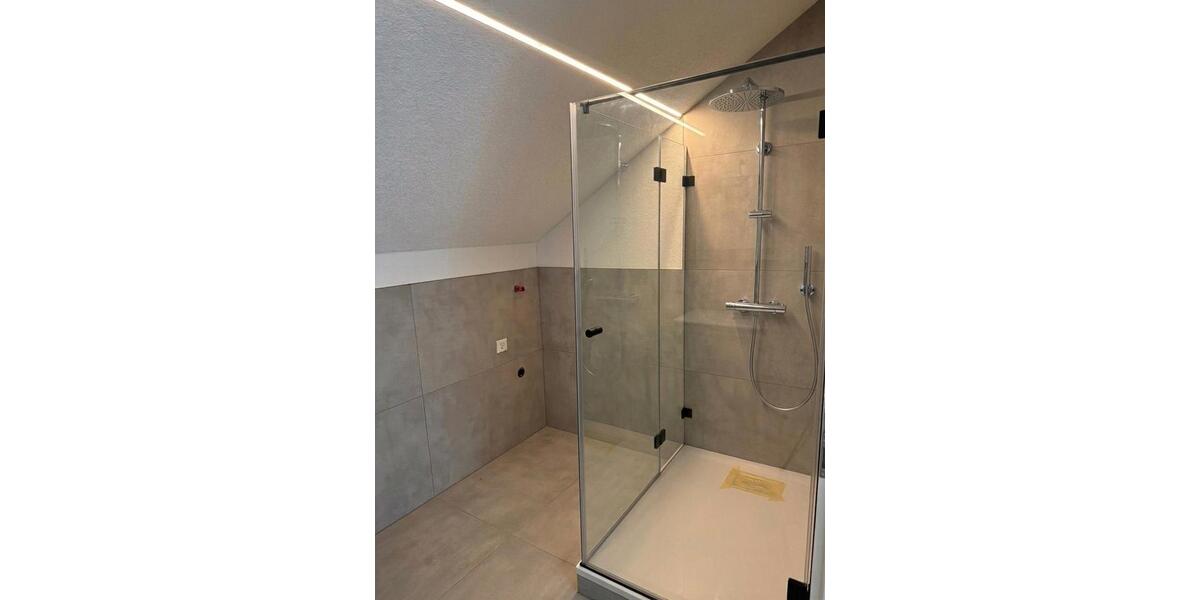 Dachgeschoßwohnung Lauingen (Donau) - 3.5 Zimmer, 93 m&sup2;, 1.160&euro; | Angebot:26050411