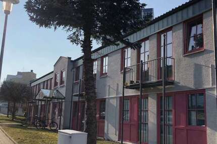 Wohnung zum Mieten in Kaiserslautern 330 € 21.83 m²