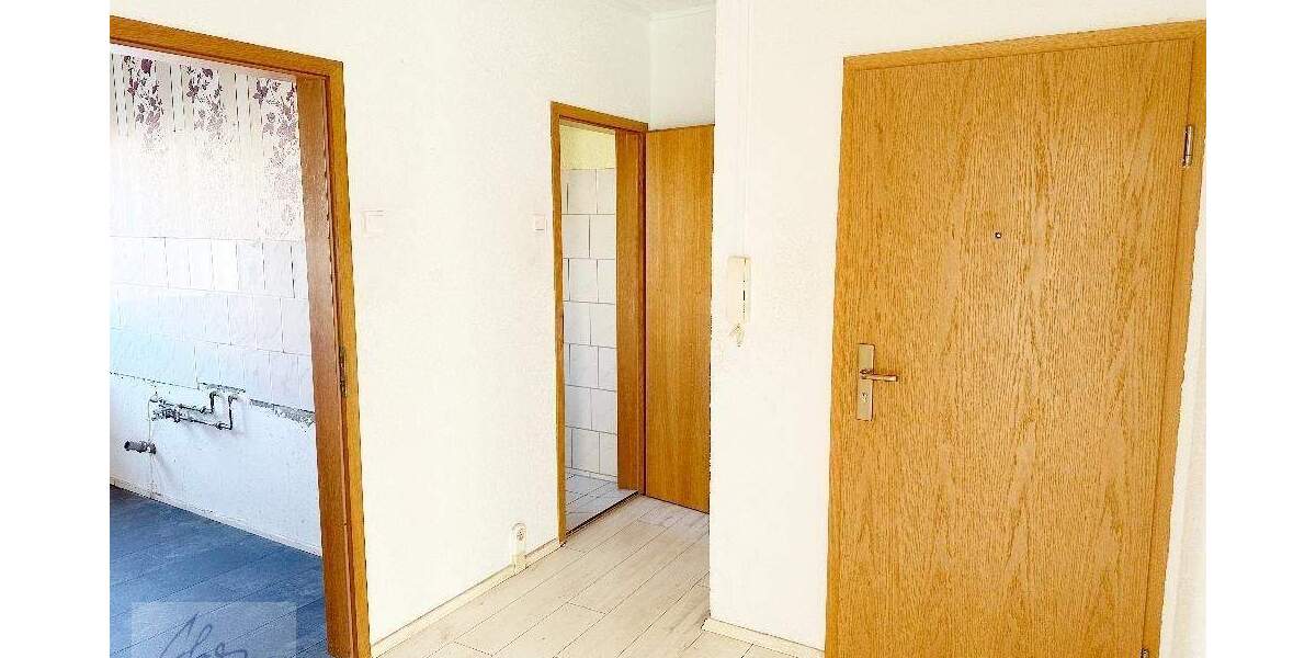 Etagenwohnung Zeithain - 3 Zimmer, 57 m&sup2;, 320&euro; | Angebot:25777088