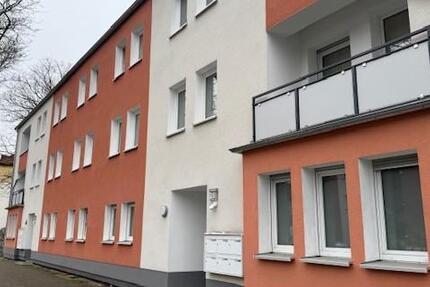 Wohnen in zentraler Lage - Gebäudemodernisierung mit Balkonanbau in 2023 2 zimmer