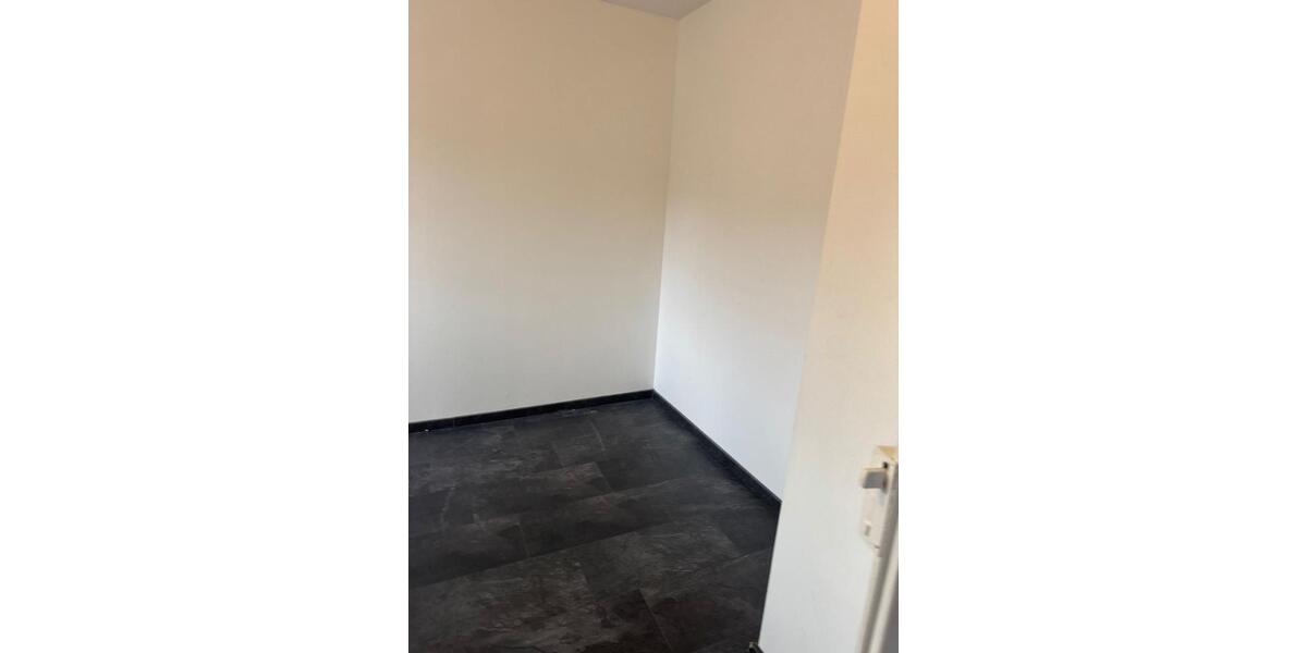 Dachgeschoßwohnung Schwäbisch Hall - 5 Zimmer, 110 m&sup2;, 750&euro; | Angebot:24604042