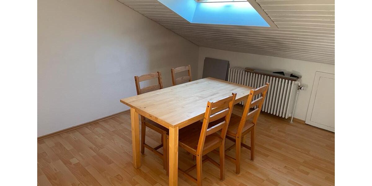 Wohnen auf Zeit Reutlingen Sondelfingen - 4 Zimmer, 20 m&sup2;, 425&euro; | Angebot:26043462