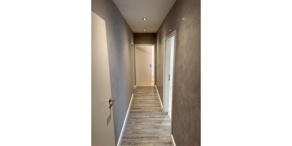 Dachgeschoßwohnung Schweinfurt Haardt - 3.5 Zimmer, 89 m&sup2;, 1.100&euro; | Angebot:26110048