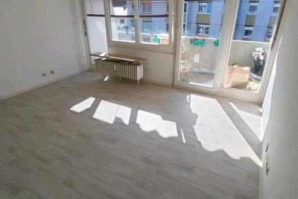 Wohnung Würzburg Heuchelhof - 1 Zimmer, 36 m&sup2;, 957&euro; | Angebot:25376284