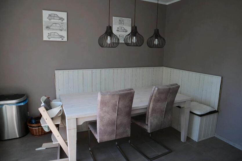 Helle frischrenovierte 3,5-Zimmer Maisonette-Wohnung zu vermieten zimmer