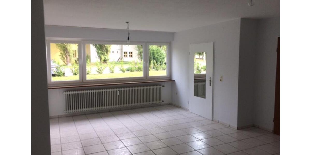 Erdgeschoßwohnung Waldshut-Tiengen Tiengen - 3 Zimmer, 103 m&sup2;, 875&euro; | Angebot:25903866