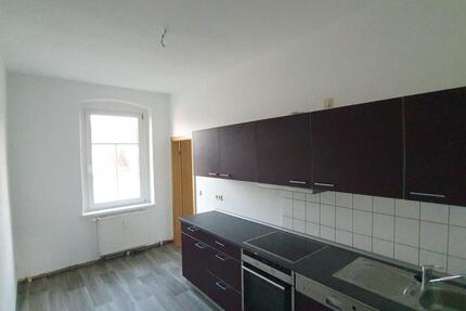 Renovierte, helle 3-Raum-Wohnung mit Einbauküche 3 zimmer