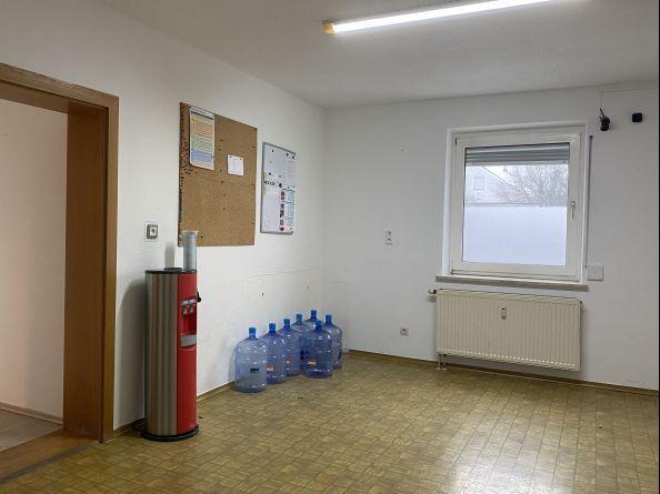 VL3159VB Laden- oder Bürofläche an Hauptausfallstraße Regensburg - südöstlicher Stadtrand zimmer