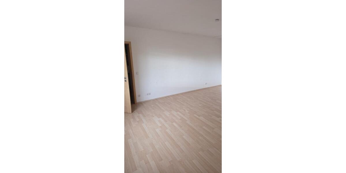 Erdgeschoßwohnung Samtens - 3 Zimmer, 95 m&sup2;, 1.140&euro; | Angebot:26553098