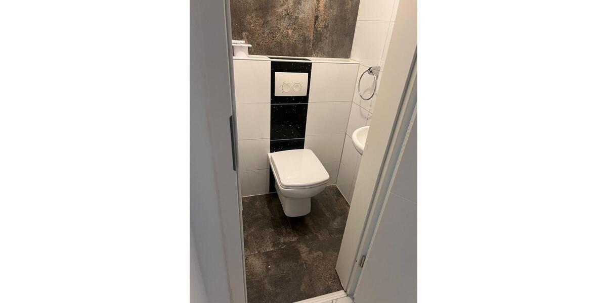 Etagenwohnung Raunheim - 5 Zimmer, 125 m&sup2;, 2.500&euro; | Angebot:24446596