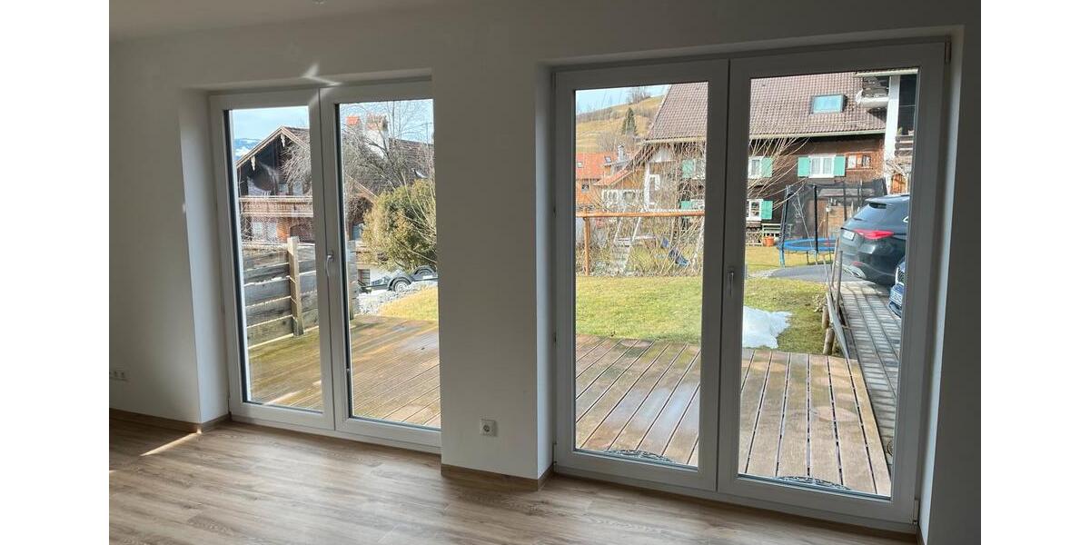 Erdgeschoßwohnung Bad Hindelang - 4 Zimmer, 100 m&sup2;, 1.390&euro; | Angebot:24652000