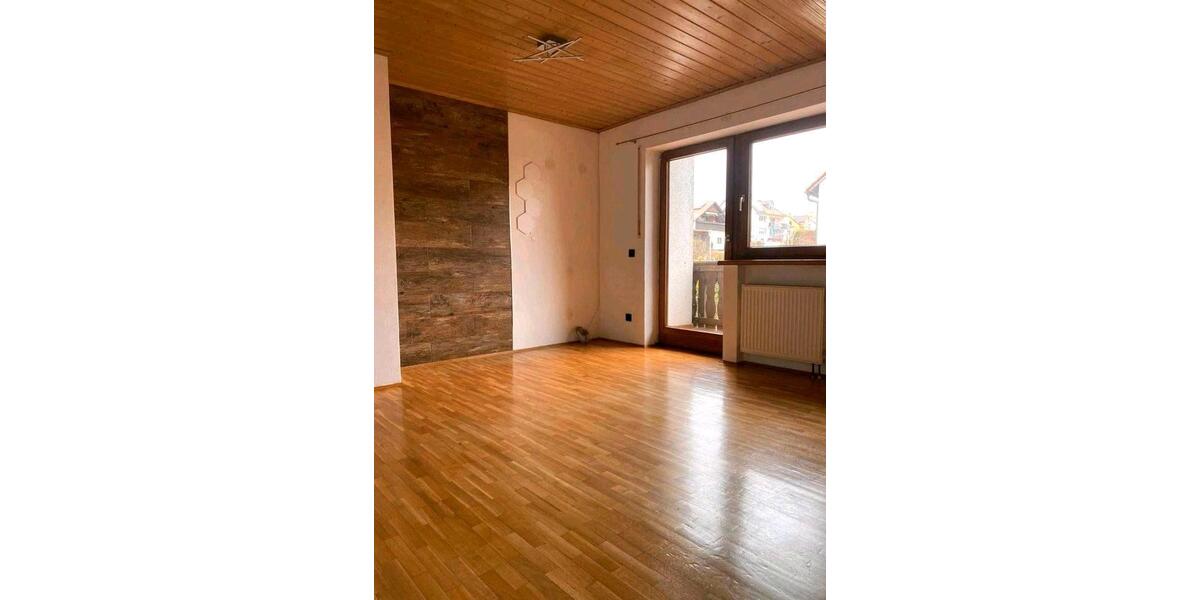 Dachgeschoßwohnung Regensburg Brandlberg - 2.5 Zimmer, 75 m&sup2;, 925&euro; | Angebot:26519043