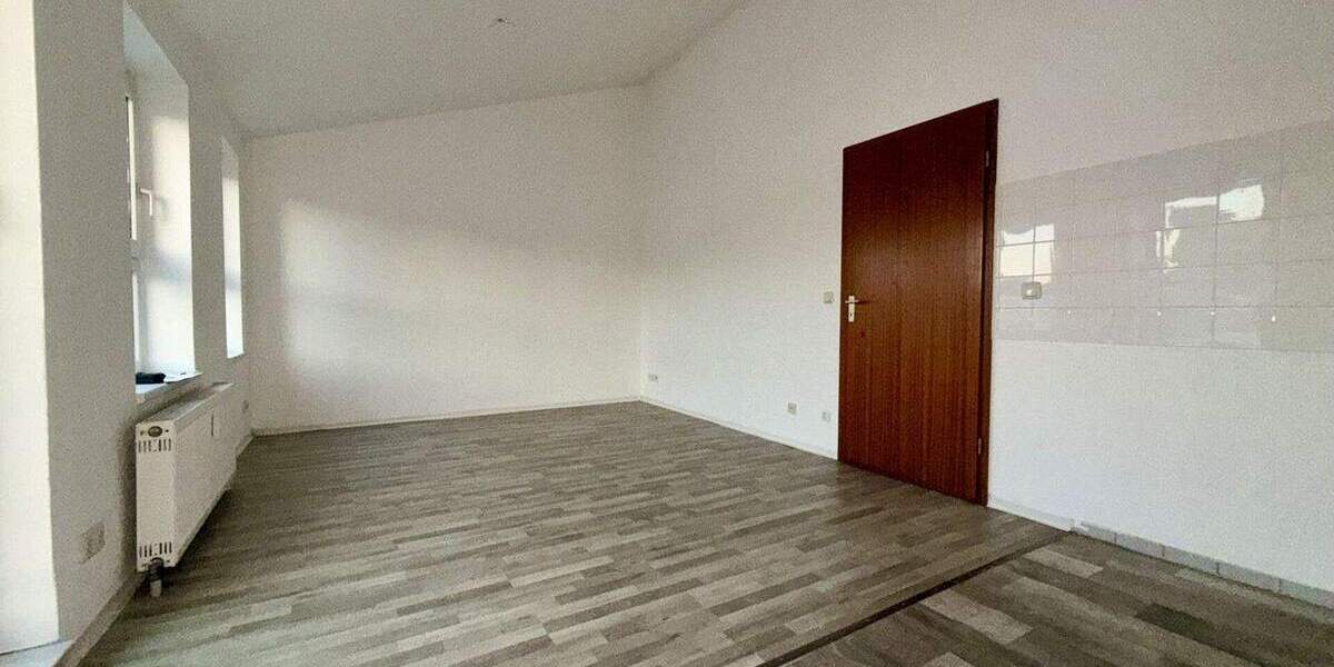 Etagenwohnung Crimmitschau - 2 Zimmer, 42 m&sup2;, 290&euro; | Angebot:23950890