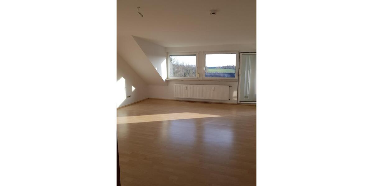 Dachgeschoßwohnung Herzogenaurach - 4 Zimmer, 98 m&sup2;, 885&euro; | Angebot:25310523