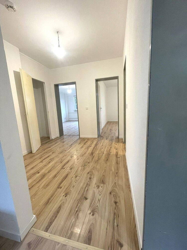 **Moderne, helle & frisch renovierte 2,5-Zimmer-Wohnung in Oberbarmen - mit Balkon & Aufzug**