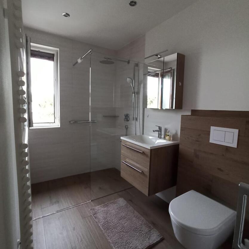 Zimmer (4er WG in Haus mit Terrasse und Garten)