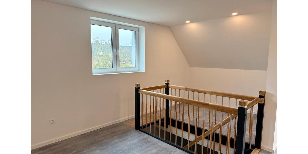 Dachgeschoßwohnung Loxstedt - 2.5 Zimmer, 94 m&sup2;, 1.025&euro; | Angebot:26014276