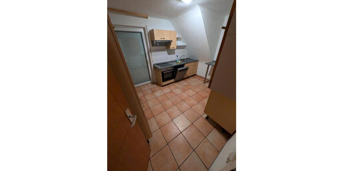 Dachgeschoßwohnung Altensteig - 4 Zimmer, 96 m&sup2;, 1.250&euro; | Angebot:26050729