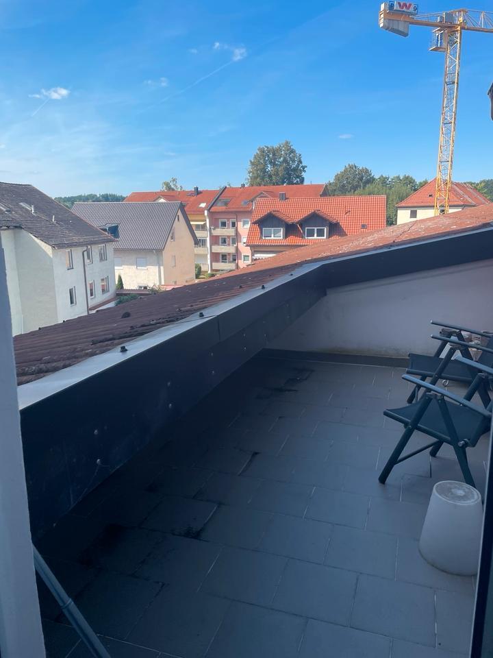 WG-Zimmer mit Balkon