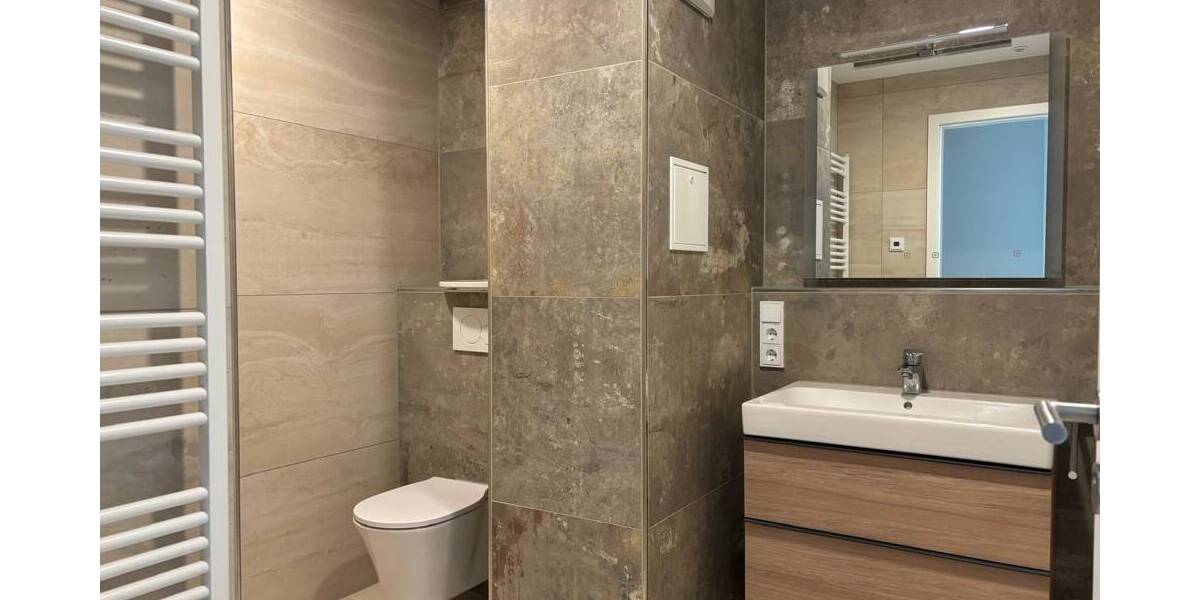 Etagenwohnung Friedrichshafen Hofen - 3 Zimmer, 80 m&sup2;, 1.430&euro; | Angebot:26027676