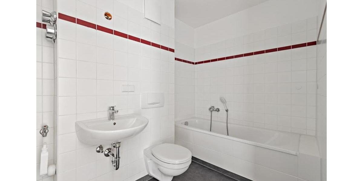 Etagenwohnung Weißenfels - 3 Zimmer, 63 m&sup2;, 346&euro; | Angebot:25854357