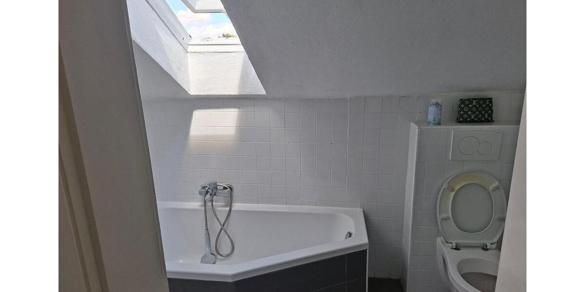 Dachgeschoßwohnung Westerheim - 2.5 Zimmer, 80 m&sup2;, 950&euro; | Angebot:26507643