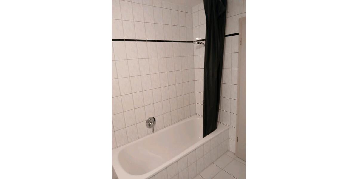 Dachgeschoßwohnung Hohenroth - 2.5 Zimmer, 98 m&sup2;, 620&euro; | Angebot:26515790