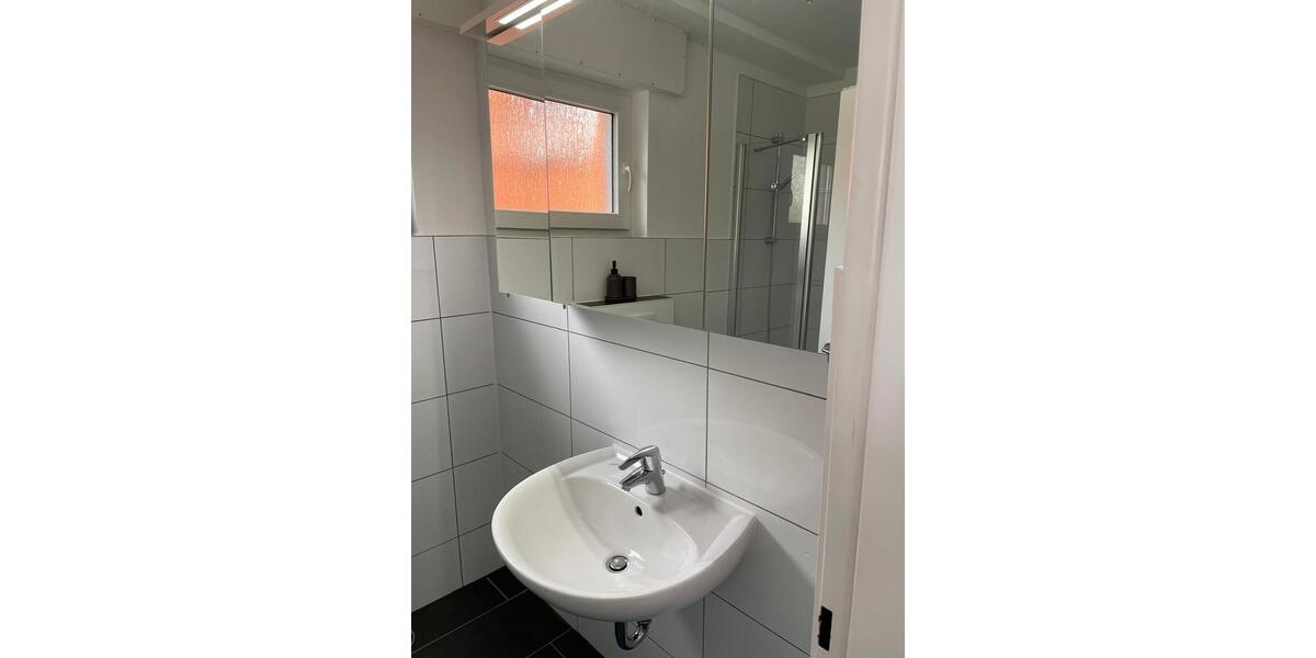 Etagenwohnung Frechen - 2 Zimmer, 73 m&sup2;, 1.150&euro; | Angebot:24803250