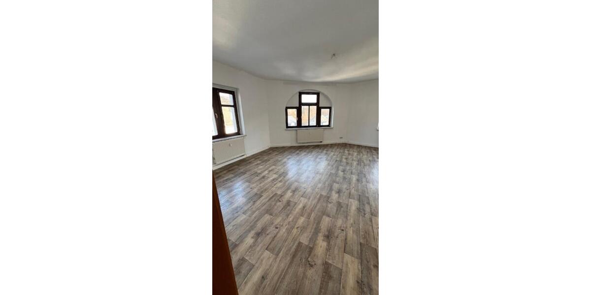 Dachgeschoßwohnung Olbernhau - 2 Zimmer, 81 m&sup2;, 399&euro; | Angebot:25782382