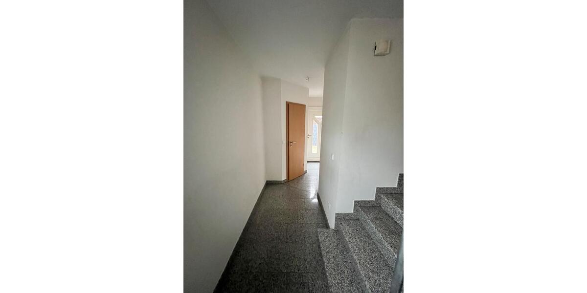 Reihenhaus ab ca. 01.07.2026, ‼️‼️LESEN ‼️‼️ 4 zimmer